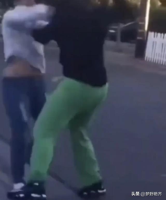 美女直播，也成了外卖的变种，榜一大哥寻芳，竟也因失望要求退款