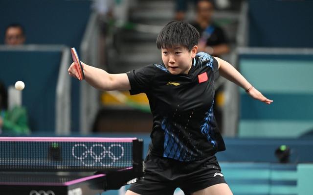 一局未丢晋级决赛，孙颖赛后为何拒绝庆祝，她眼中只有友情和冠军