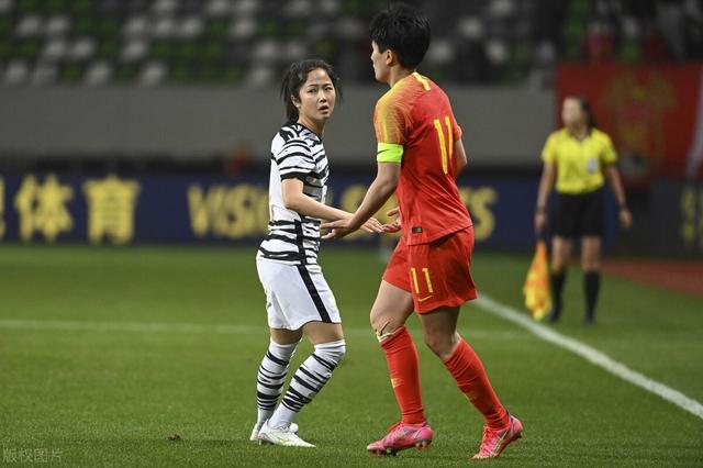 韩国美女国脚李玟娥公布婚讯:姐弟恋4年终成正果