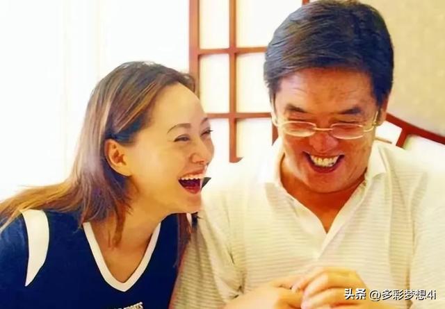 抛弃重病的丈夫,带着女儿远走美国的大宋佳,如今大嫁比利时富豪