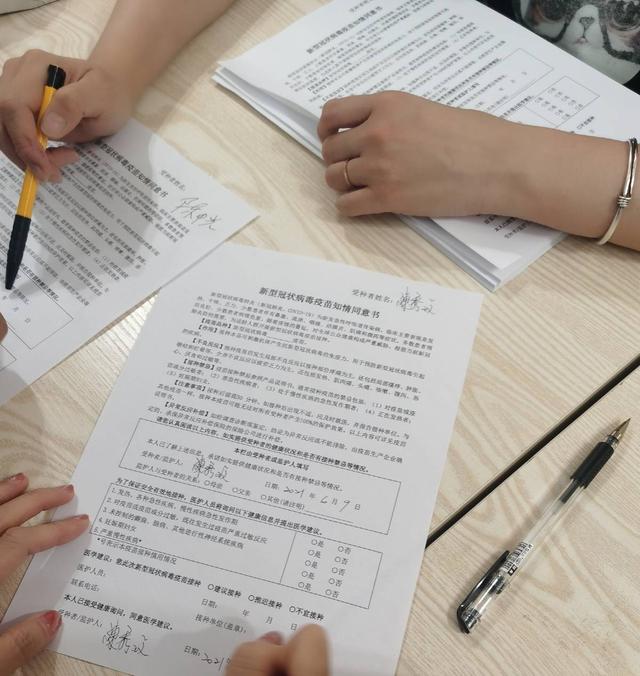 51岁玉女掌门孟庭苇近况,内地打疫苗暴露真名,曾退圈4年修佛
