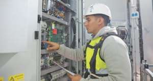 瓦莱丽(苏伊士湾的风，“点亮”万家灯火（共建“一带一路”·第一现场）)