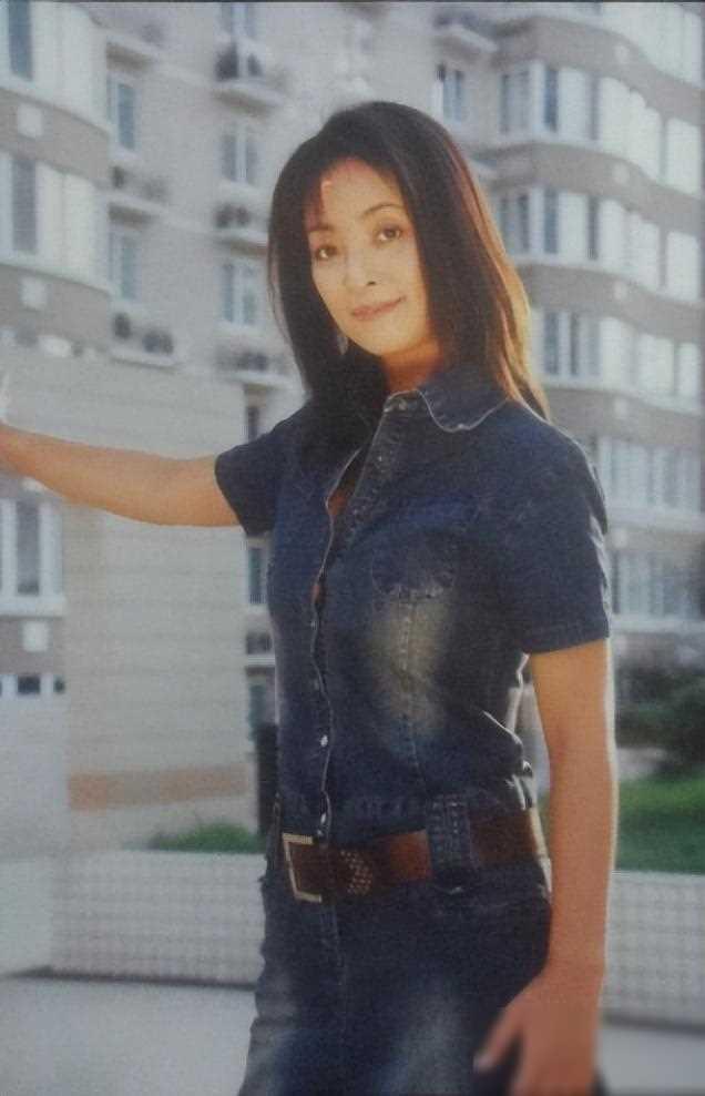 曾嫁给日本、美国、法国,但唯独不嫁中国人的李勤勤,现在如何了