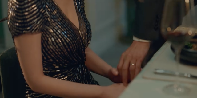 成也靳东，败也靳东