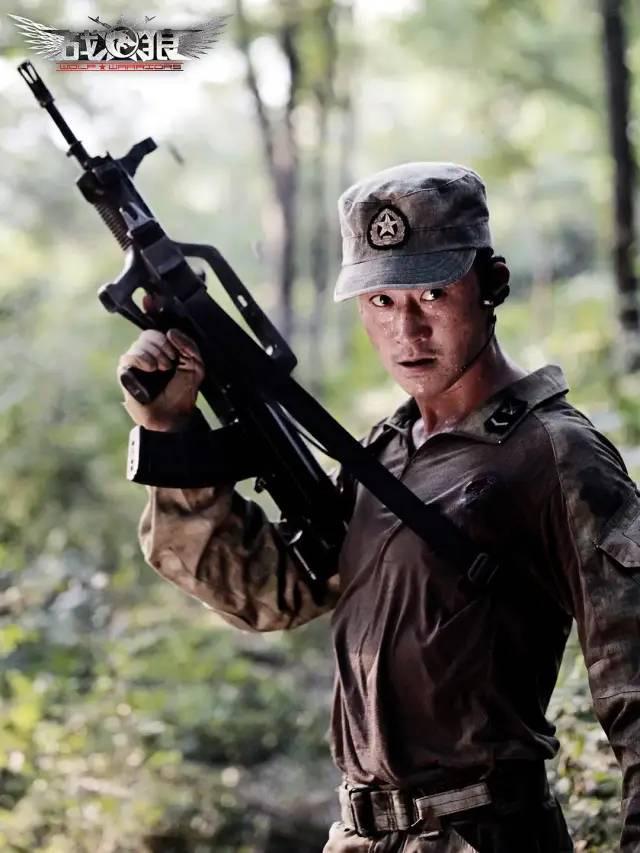 王宝强拍《八角笼中》再当导演，能逆袭吗？