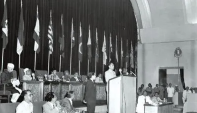 万隆会议中国如何挫败美国阴谋，打开外交新局面