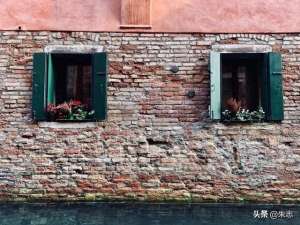 名字里的故事(名字的故事)