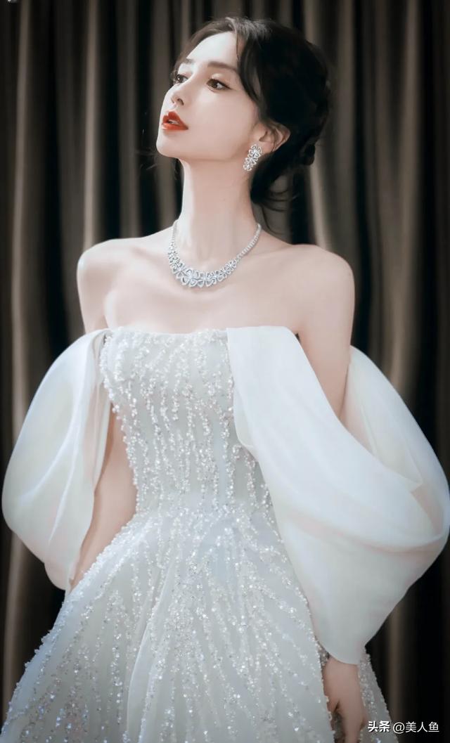 中国娱乐圈最瘦女明星榜单大揭秘:她们的瘦身方式与美丽故事