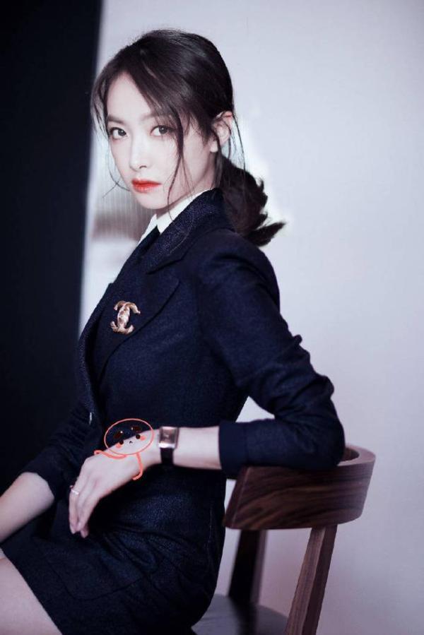 宋茜这次真的要走“男友”路线了!短裤运动鞋穿起,像个帅小伙