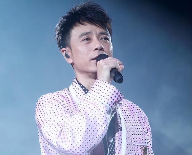 《月半小夜曲》原唱是李克勤还是陈慧娴?