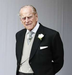 爸爸在海外(菲利普亲王入院第三晚 查尔斯王子透露父亲近况)