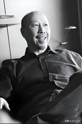 黄易(为什么说黄易的《大唐双龙传》要强过温瑞安《说英雄谁是英雄》)