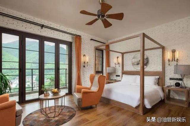 51岁万绮雯与老公定居内地兼开民宿 微博发千字文暗示已厌倦拍剧