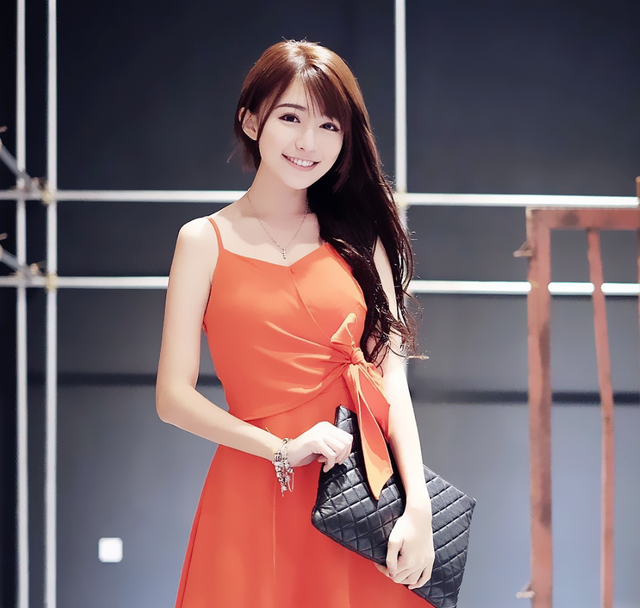 马来西亚温柔女神，香脸轻匀宛如月 可爱俏皮的少女甜美穿搭风