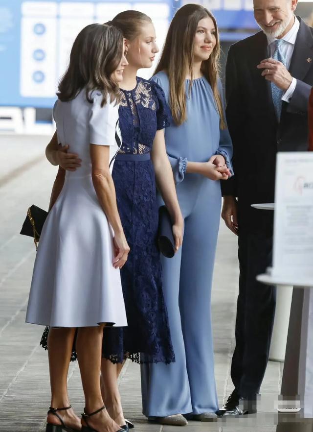 长腿美少女！17岁的索菲亚公主，这身材很欧美，衣品直逼母亲莱后