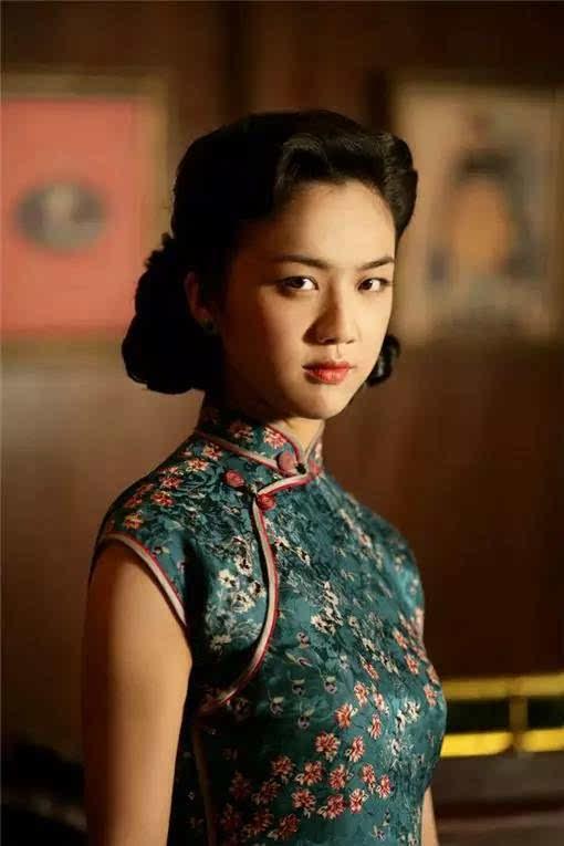 重读张爱玲小说《色戒》，才明白：原来被李安导演骗了那么多年