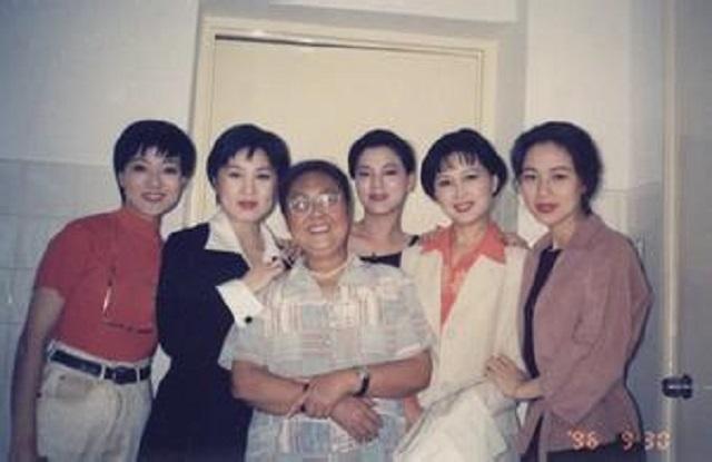 黄梅戏五朵金花:各有归属及精彩人生,只有吴亚玲一直坚持黄梅戏