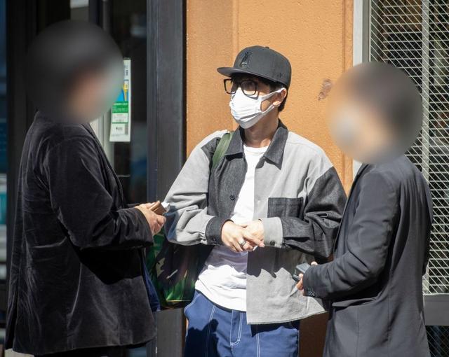 日本知名男声优被曝隐婚出轨，曾一脚踏六船，情人被骗气到住院？