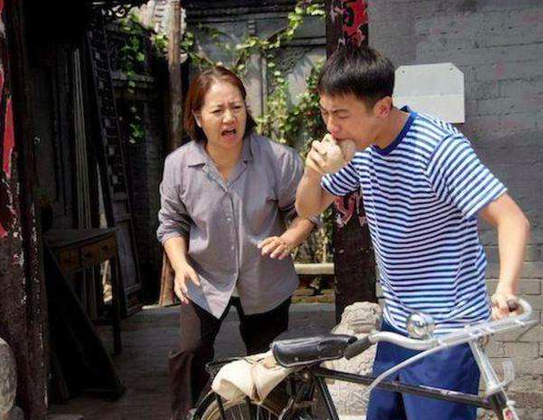 《正阳门下》破烂侯儿子牛，关大爷娶妻了不得，韩春明确有其人？