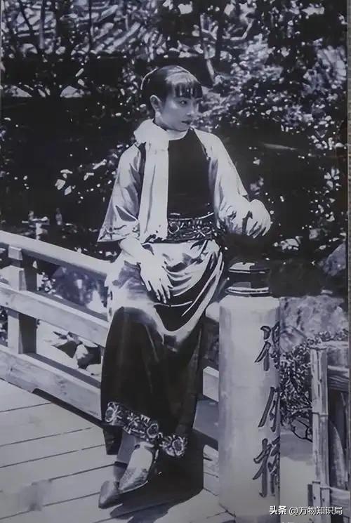 民国第一美女胡蝶珍贵影像，一颦一笑美艳动人，难怪戴笠为她着迷