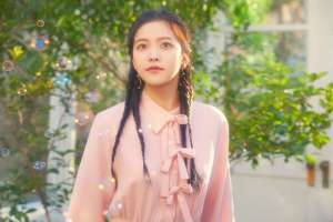 yeri(Red Velvet YERI首支solo曲《致二十岁》14号下午17点公开)