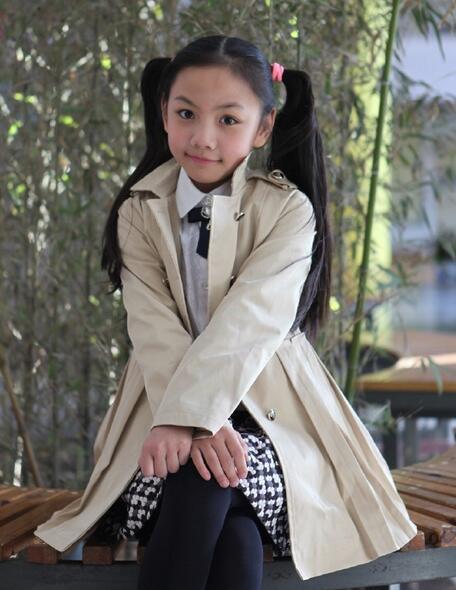 还记得《傻春》里面可爱的小小楚吗?如今10岁的她长这样