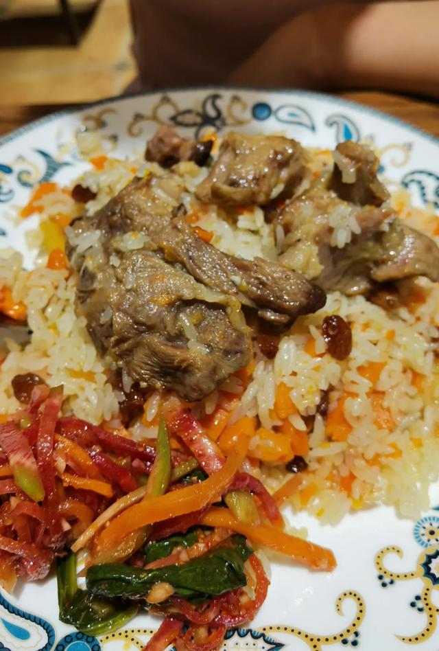 伊犁家常饭——抓 饭