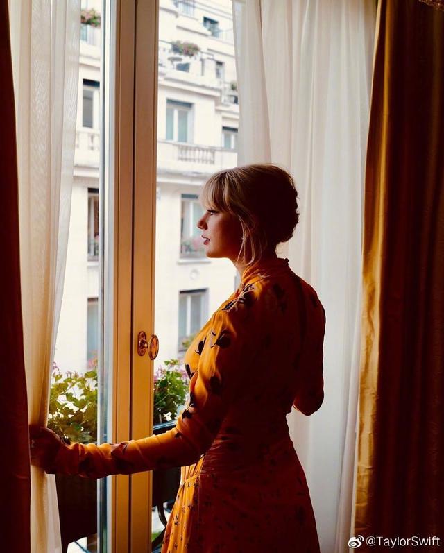 霉霉跟水果姐都和好了，姐妹之间的感情真的大过天啊