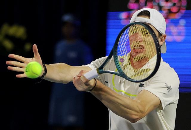 （外代二线）网球——迪拜锦标赛：安贝尔晋级四强