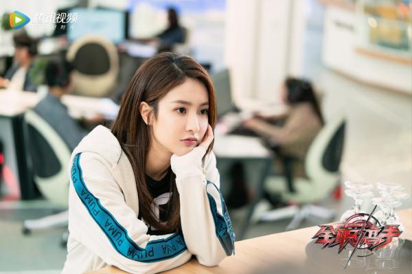 《全职高手》新剧照,杨洋版叶修帅气又专注,苏沐橙颜值遭质疑