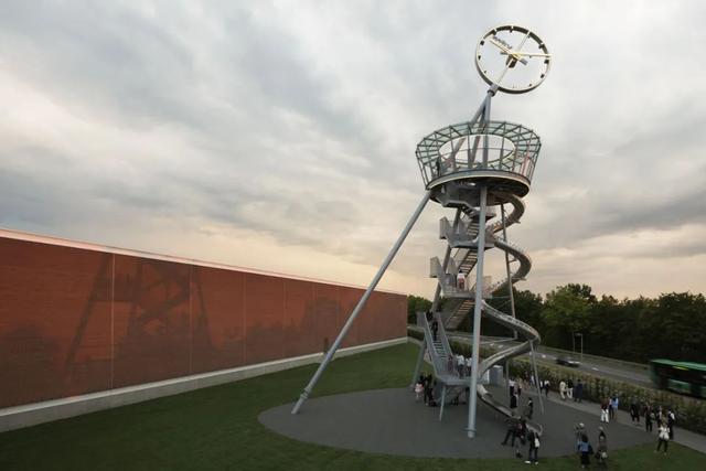 建筑师筱原一男“伞之家”德国重现，思考无用空间