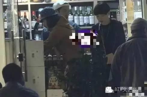 高晓松前妻和张子萱的前夫在一起？俩人疑似早有“猫腻”