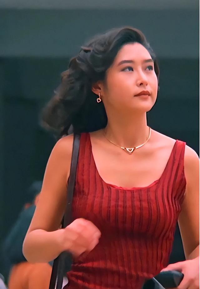 “风月片教母”叶玉卿，25岁一脱成名，富家女献身艺术欲罢不能