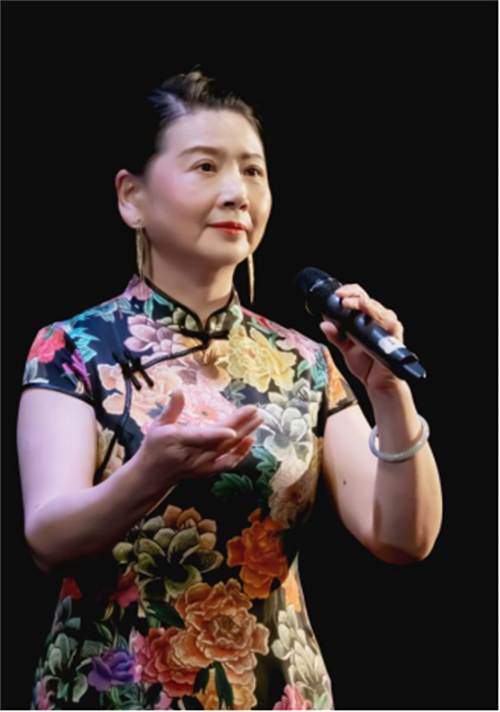 鄂州京剧张派青衣关萍将国粹带出国门,一曲娄山关唱响澳洲墨尔本