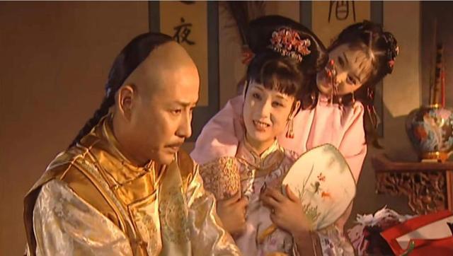 重温《康熙王朝》才懂康熙让容妃刷27年马桶,还要和她合葬的隐情
