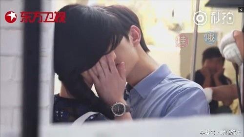 《微微一笑很倾城》吻戏花絮，拍摄的工作人员亮了