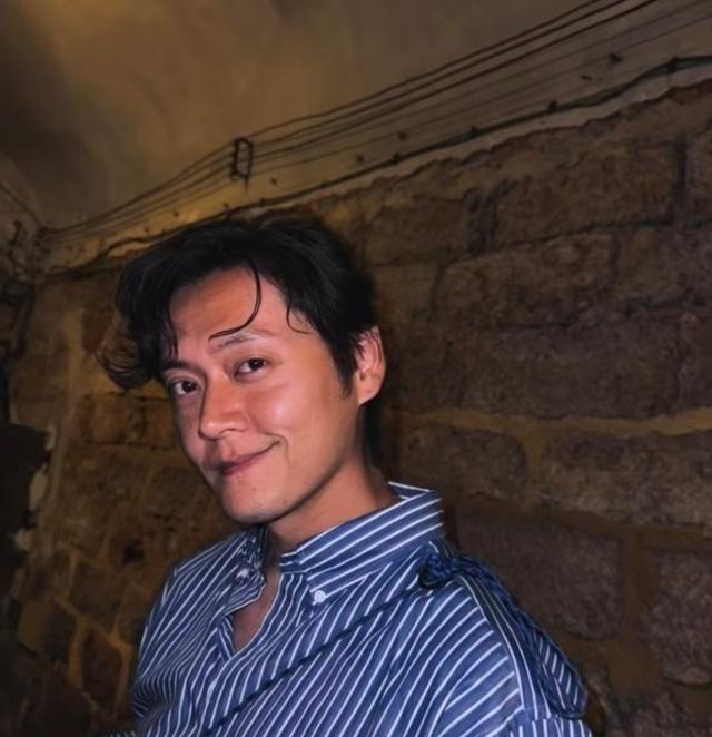 可喜可贺！TVB男星张振朗首夺视帝，开心直呼：觉得人生圆满了