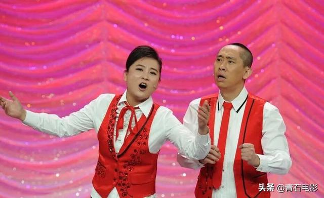 看一次哭一次!贾玲把她巅峰时期的小品拍成电影,沈腾是男主角