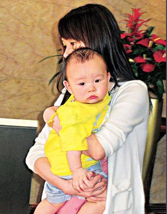 “小娱记”甘比：战败N个一线女星，击溃吕丽君，终成400亿女富豪