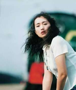 情欲动车(《周渔的火车》:那诗意的爱情,只是情欲的一剂春药)