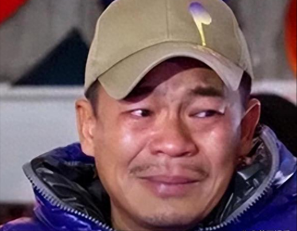 孙浩：26岁上春晚爆红，得罪杨坤20年不敢说话，56岁仍不婚不育