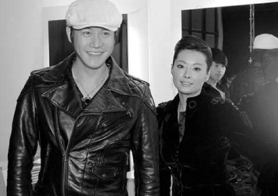 14年结婚三次，攀富豪找老外，47岁再嫁穷小子，袁立的情史太精彩