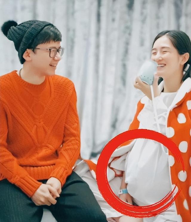 主持人谢娜：与刘烨有缘无份，和张杰终成眷属，有三个女儿很知足