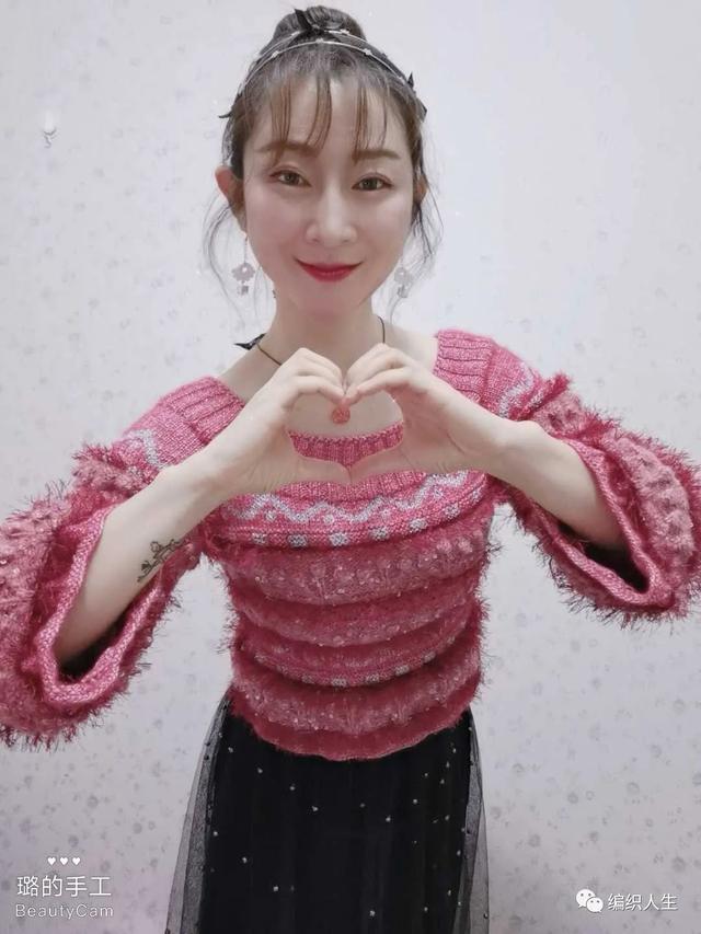 少女风改版华丽风：毛茸茸女士棒针大圆领阔袖套头毛衣（有编织图解）