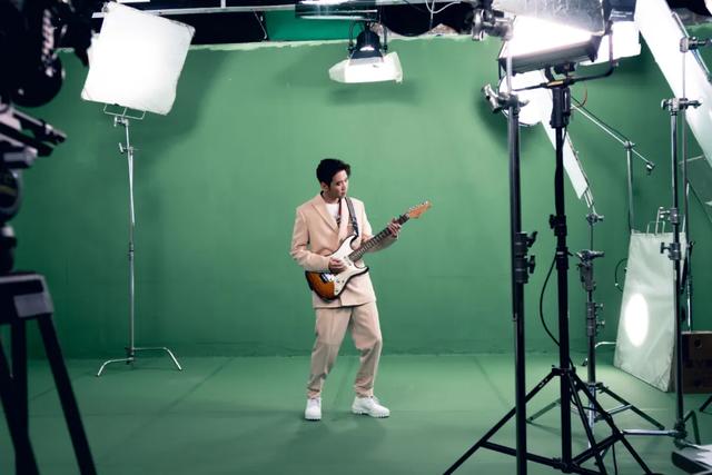 小男孩乐团全新作品《小男孩如是说》,打造超现实异想宇宙