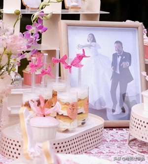 黄海波的老婆(黄海波高调庆锡婚,祝酒扬眉吐气,娇妻眼神拉丝,爱意藏不住了)