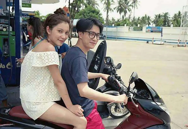 星途坎坷的薛之谦：高调与前妻复合，前女友爆料让他人设坍塌