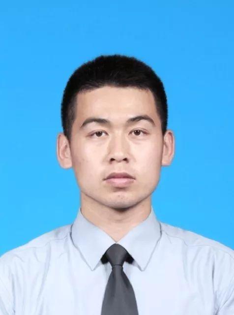 清华再现“神仙打架”!这些大学生的简历让网友坐不住了