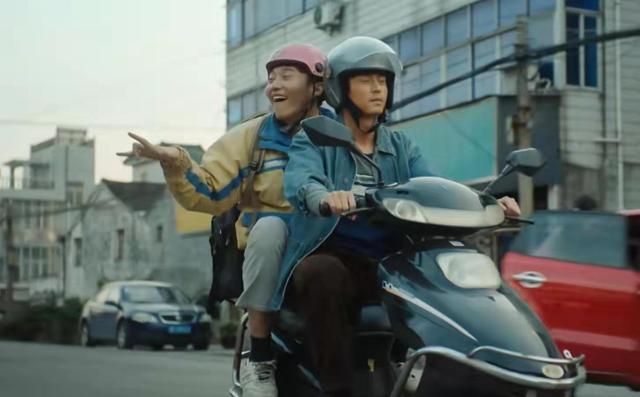 赵薇执导虐心短剧《哥》：只用25分钟，深刻演绎底层人民的悲欢