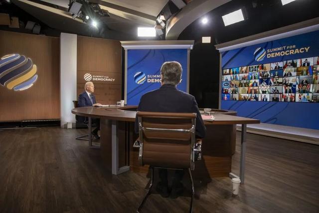 “民主峰会”惨淡开锣,美式民主极端化正给世界带来十大威胁